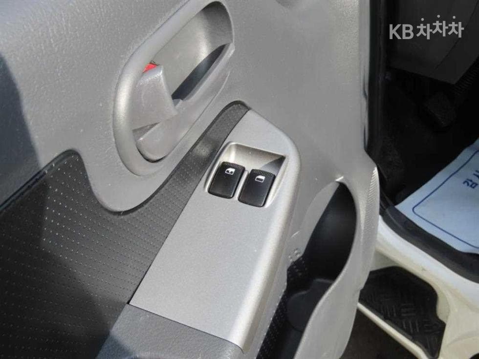 Киа The New (фейслифт) Бонго 3 (лек)1 тон Королевска кабина LPI Удължено междуосие 2WD GL - 8