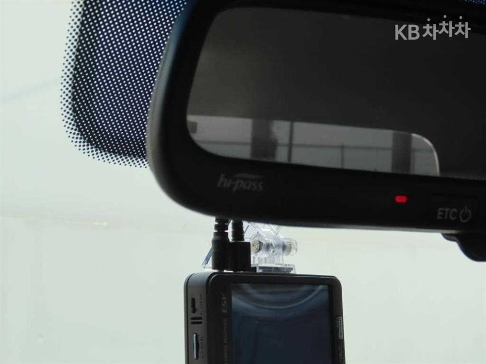 Киа The New (фейслифт) Бонго 3 (лек)1 тон Королевска кабина LPI Удължено междуосие 2WD GL - 18