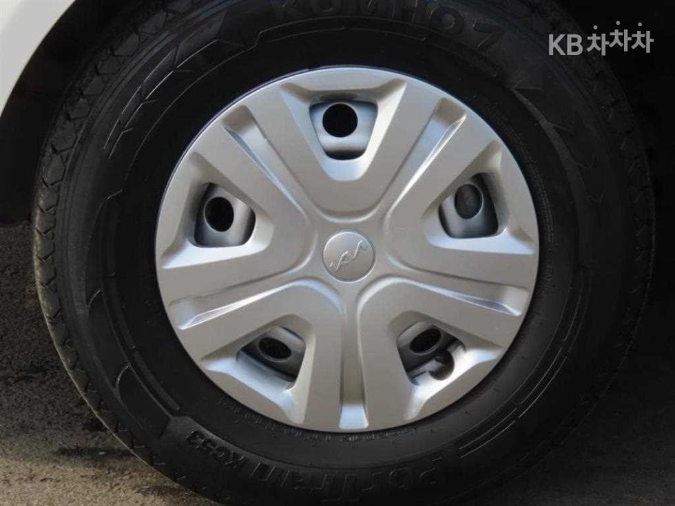 Киа The New (фейслифт) Бонго 3 (лек)1 тон Королевска кабина LPI Удължено междуосие 2WD GL - 20