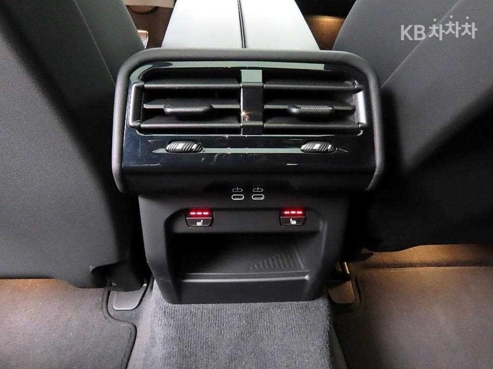 BMW Нов5 Серия(G60)520i Стандартен - 17