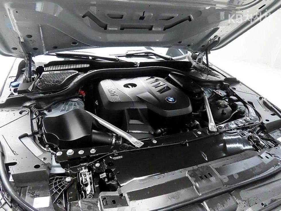 BMW Нов5 Серия(G60)520i Стандартен - 19