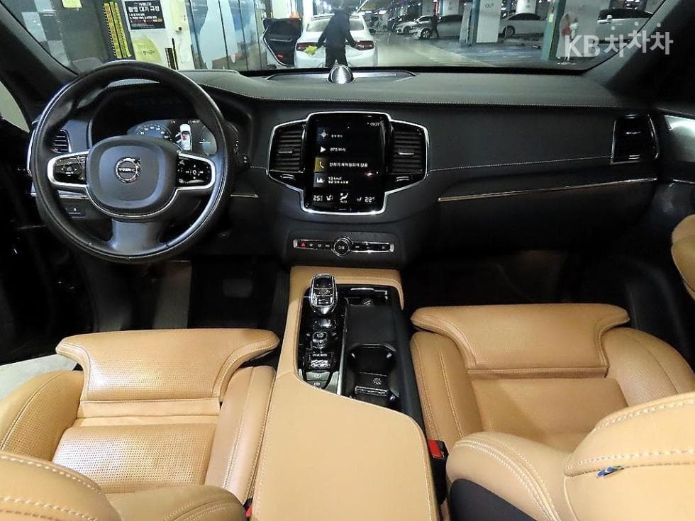 Volvo All New XC90T8 Inscription - 10