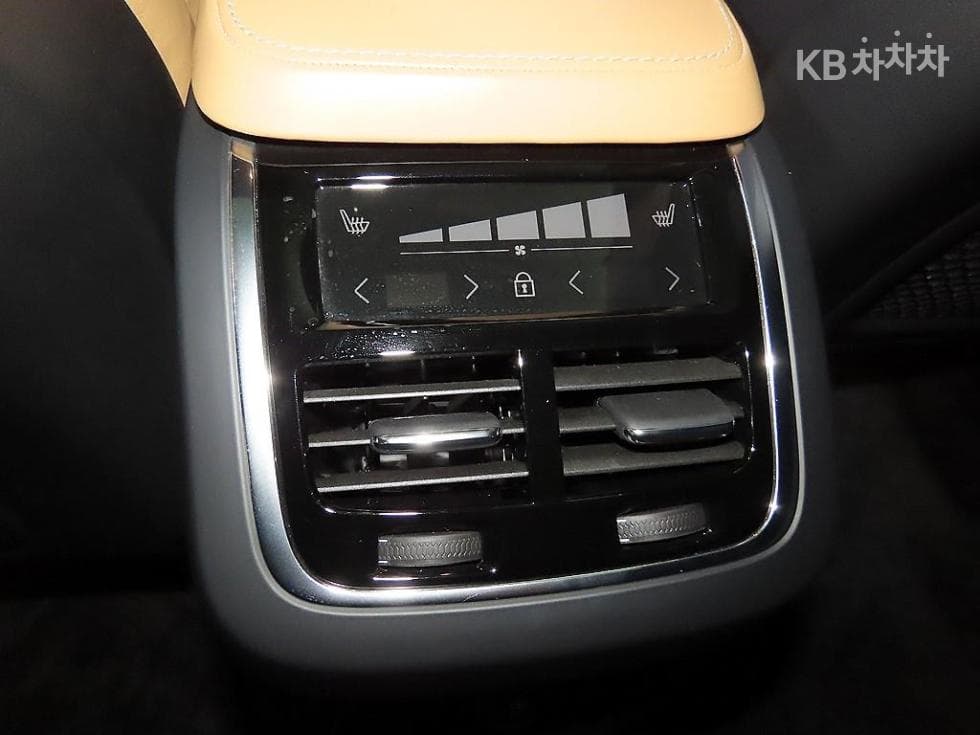Volvo All New XC90T8 Inscription - 14