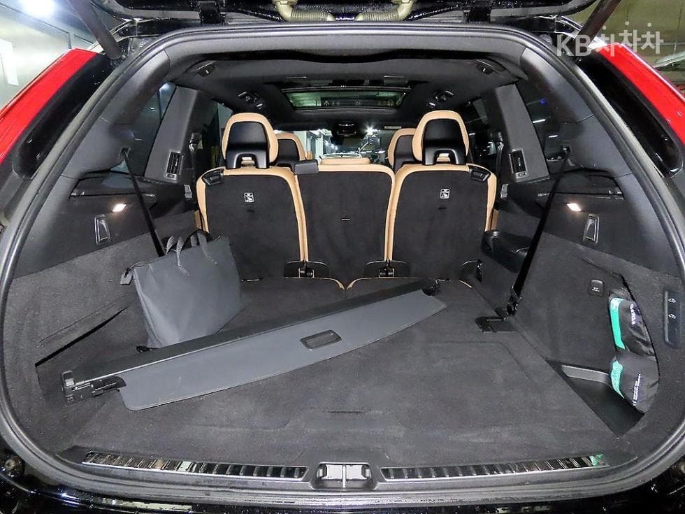 Volvo All New XC90T8 Inscription - 16