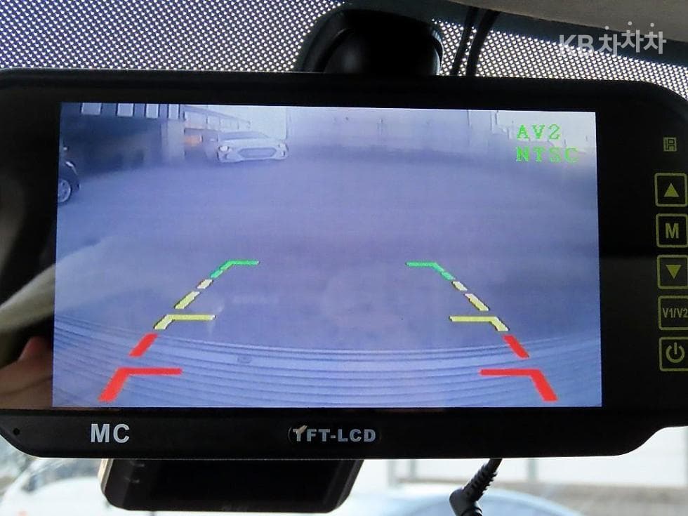 Hyundai Porter 2Extra Long Box Truck Super Cab SUP - 16