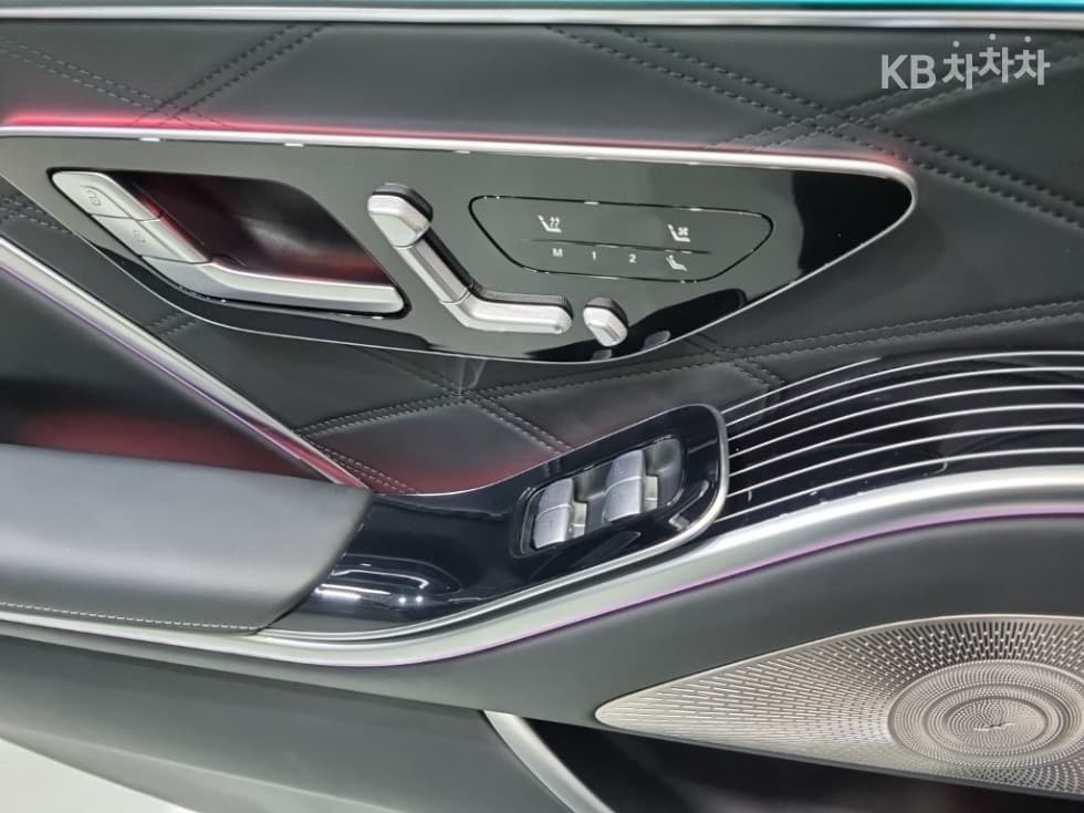 Mercedes-Benz S-Клас W223Maybach S580 4Matic Стандартен - 21