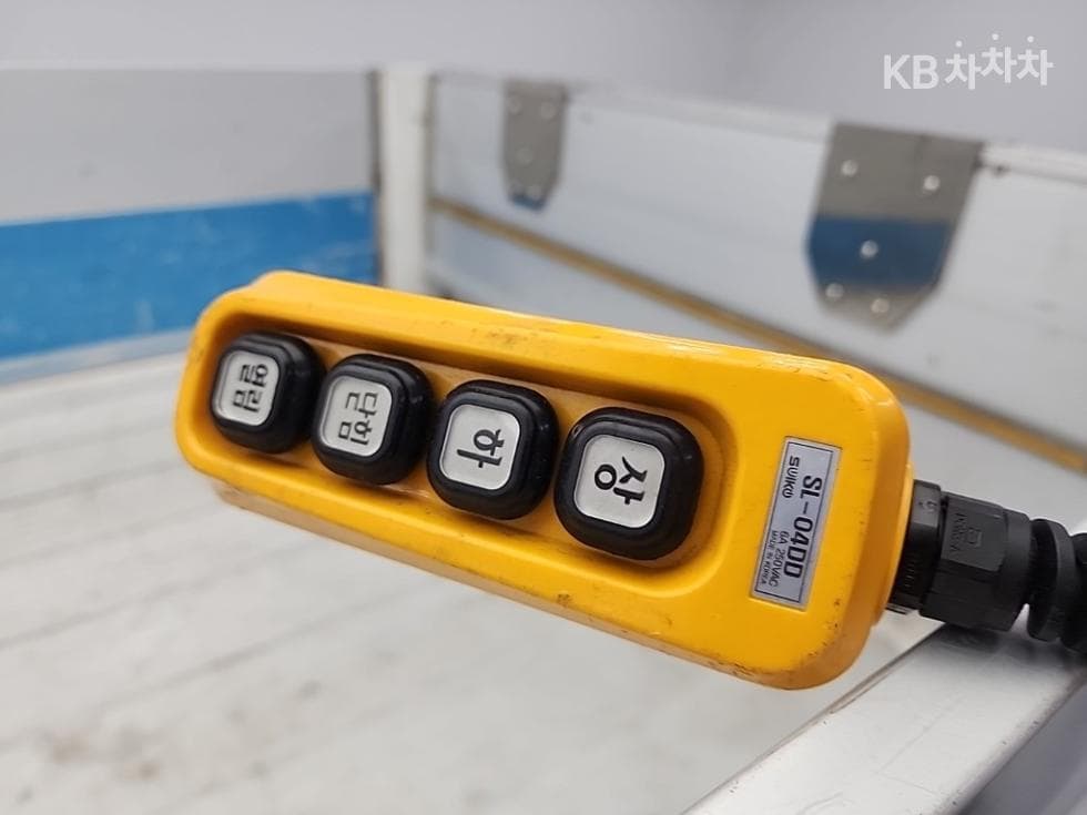 Киа The New (фейслифт) Бонго 3 (лек)와이드 파워게이트 1 тон 턴Местен타입형(2단) Королевска кабина Удължено междуосие L - 14