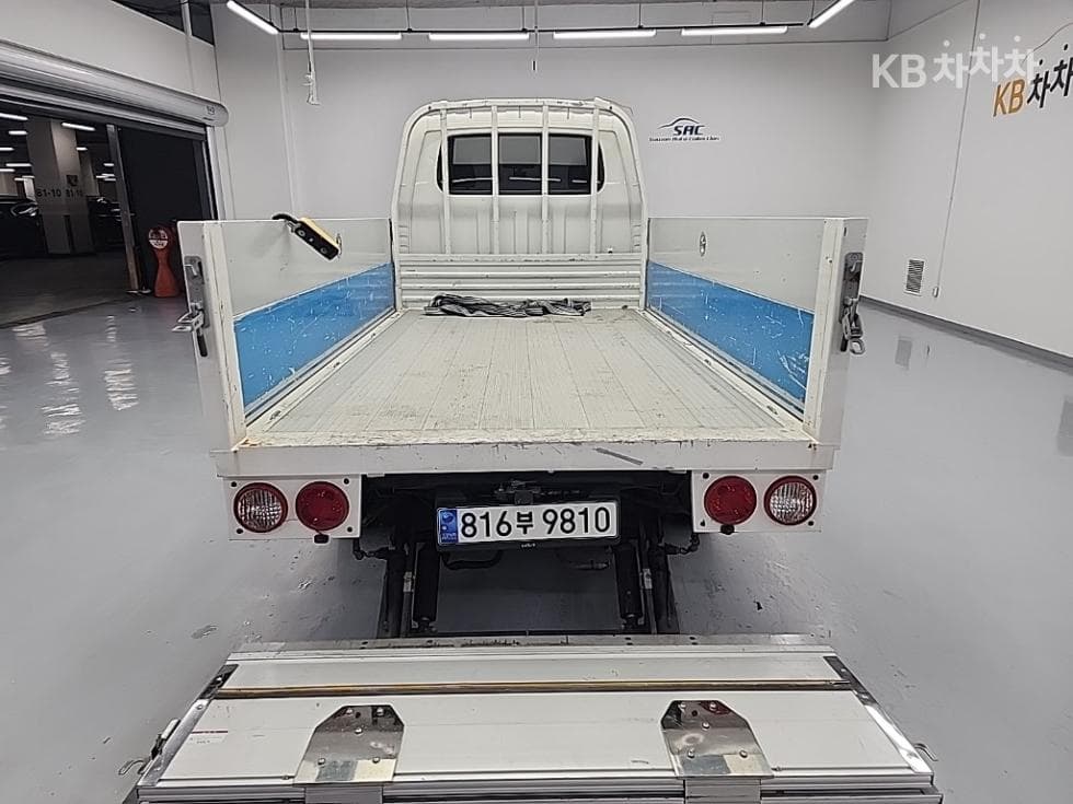 Киа The New (фейслифт) Бонго 3 (лек)와이드 파워게이트 1 тон 턴Местен타입형(2단) Королевска кабина Удължено междуосие L - 15