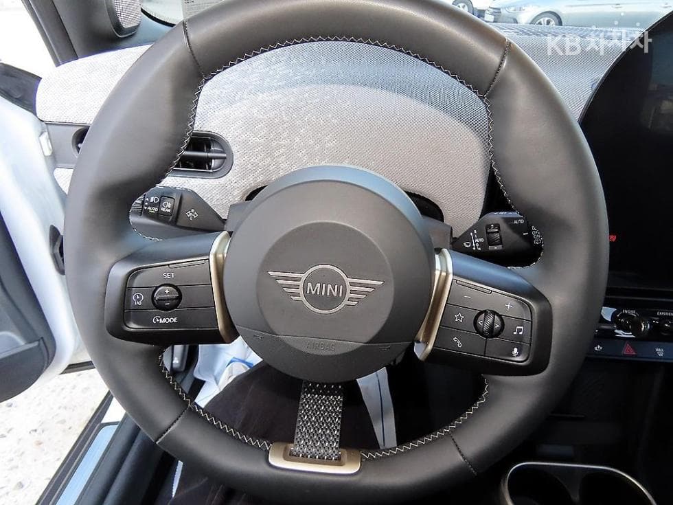 Mini Cooper 4th generationS 2.0 5-door Favoured - 8