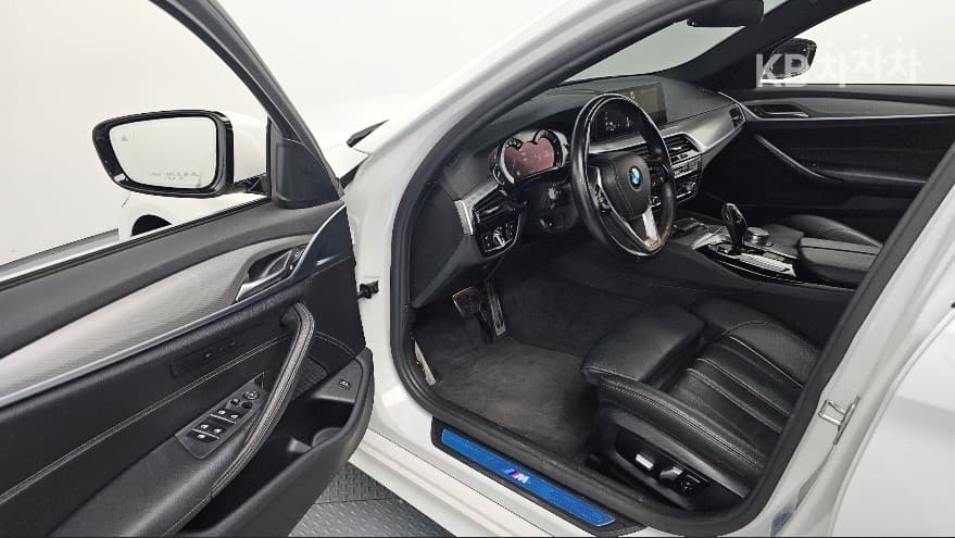 BMW 올New5 Series (G30)520d M Sport Special Edition - 10