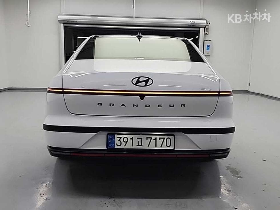 Hyundai The All New Grandeur (Azera)2.5L gasoline 2WD Calligraphy - 3