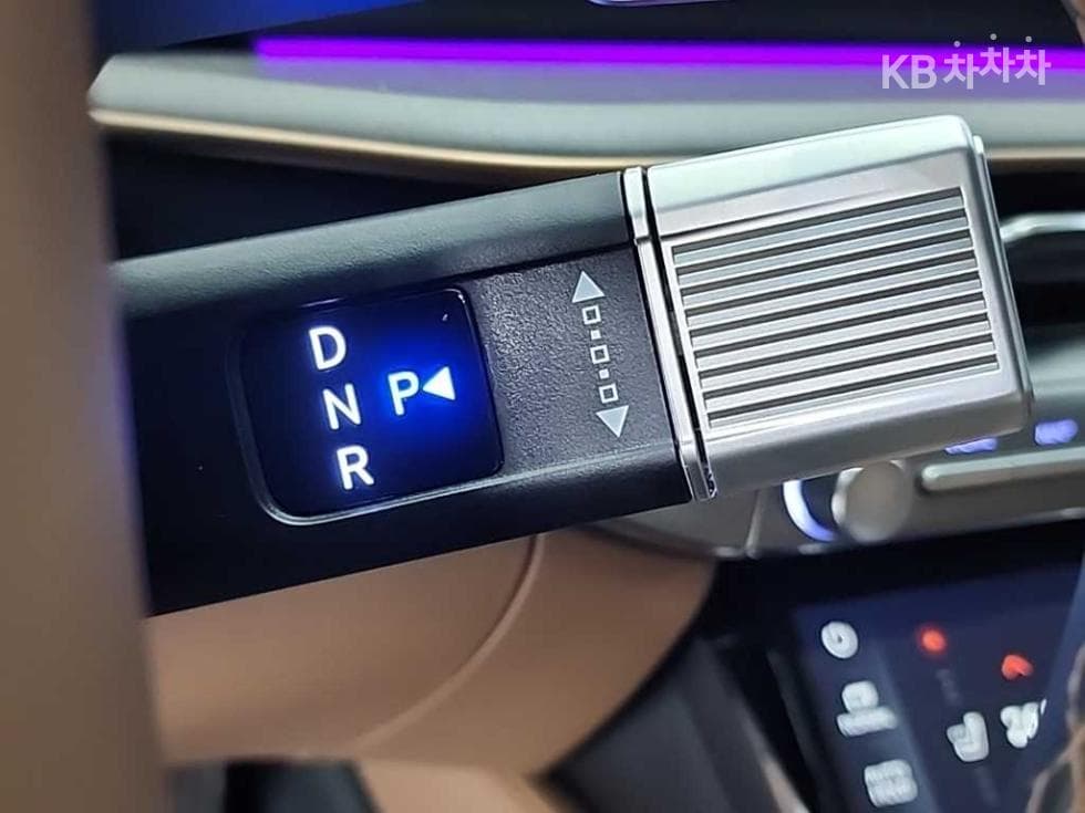 Hyundai The All New Grandeur (Azera)2.5L gasoline 2WD Calligraphy - 8