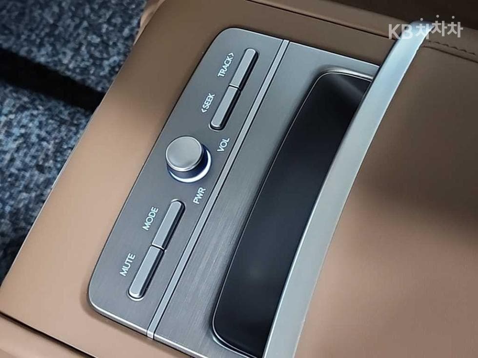 Hyundai The All New Grandeur (Azera)2.5L gasoline 2WD Calligraphy - 14