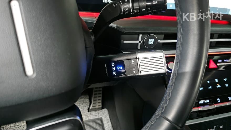 Hyundai The All New Santa Fe MX5Gasoline 2.5T 2WD Calligraphy - 9