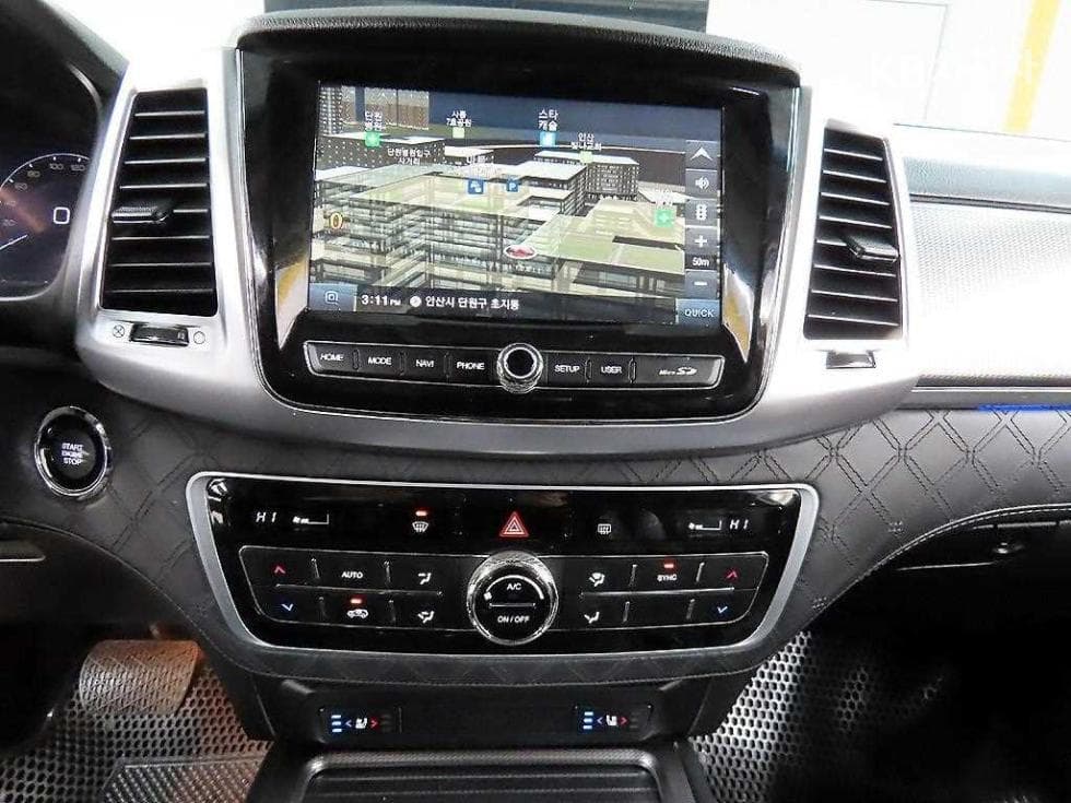 KG Mobility All New Rexton2.2 4WD 더 블랙 - 14