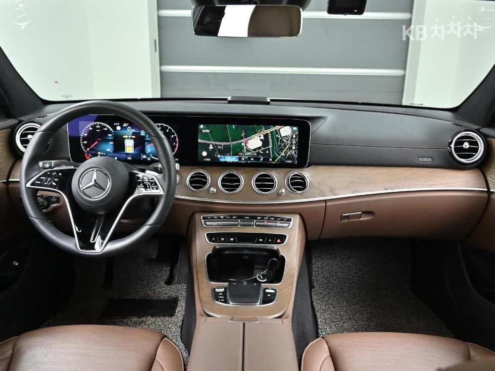 Mercedes-Benz E-Class (W213)E250 Exclusive - 7