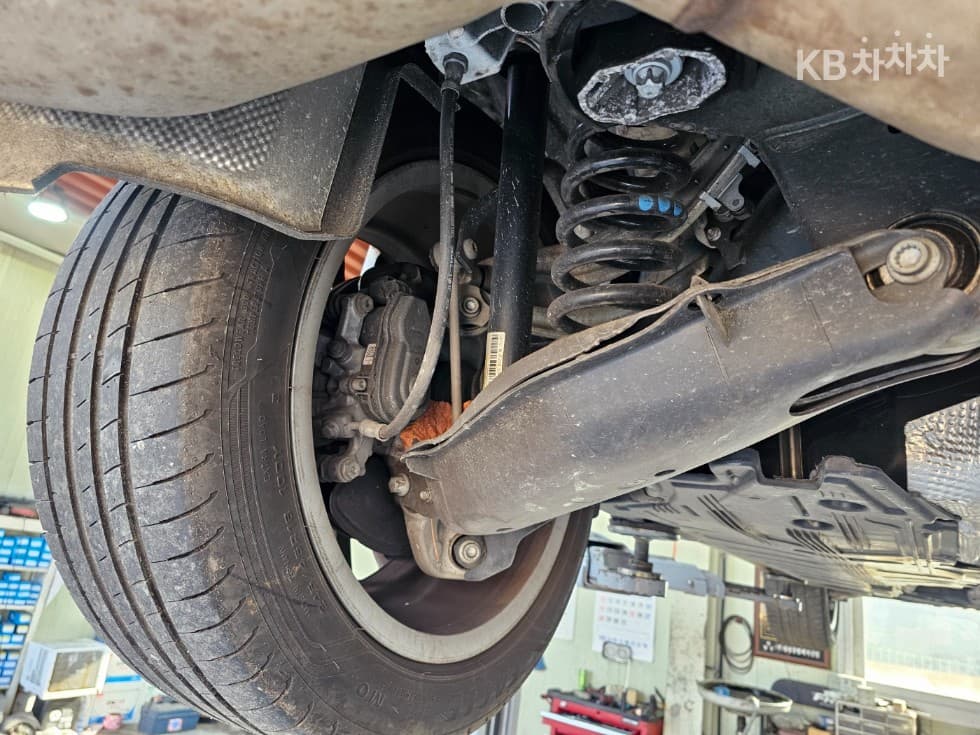 Mercedes-Benz E-Class (W213)E250 Exclusive - 25