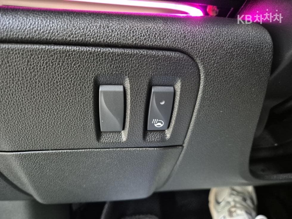 Renault Korea SM62.0 LPe Disabled-accessible LE - 17