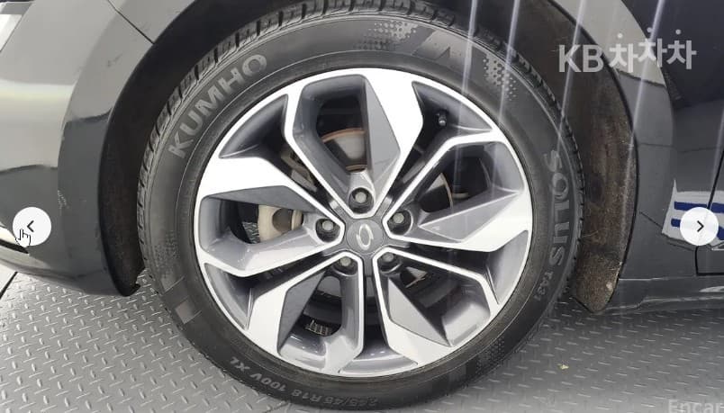 Renault Korea SM62.0 LPe Disabled-accessible LE - 20