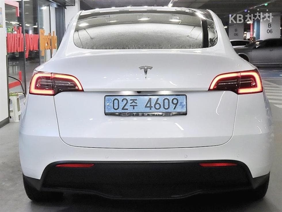 테슬라 Model YStandard Range - 5