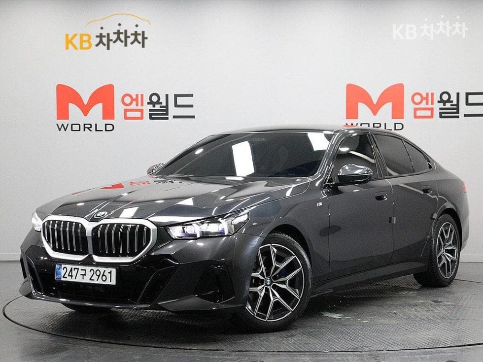 BMW New5 Series(G60) 520i M Sport - Image 1