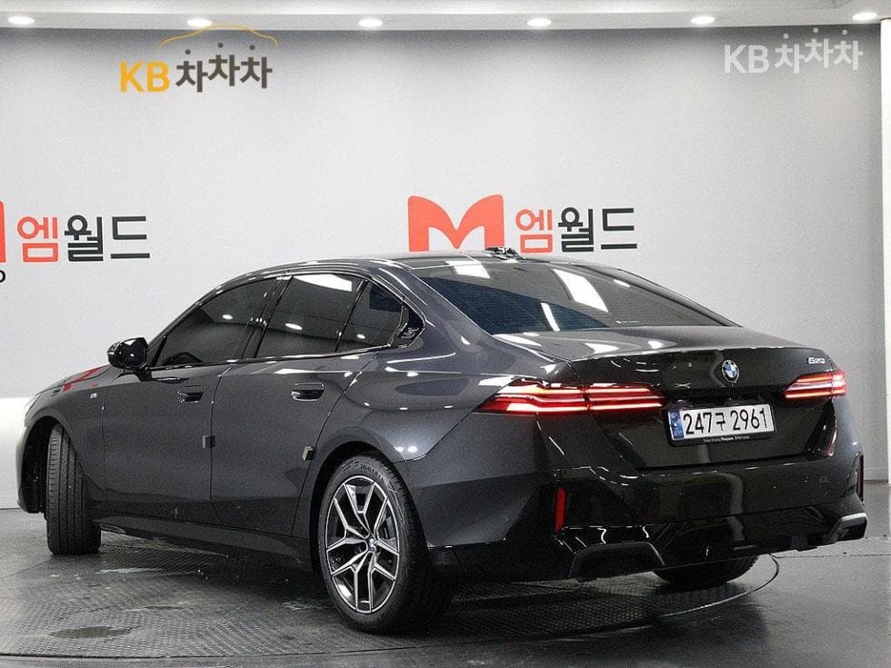 BMW New5 Series(G60)520i M Sport - 4