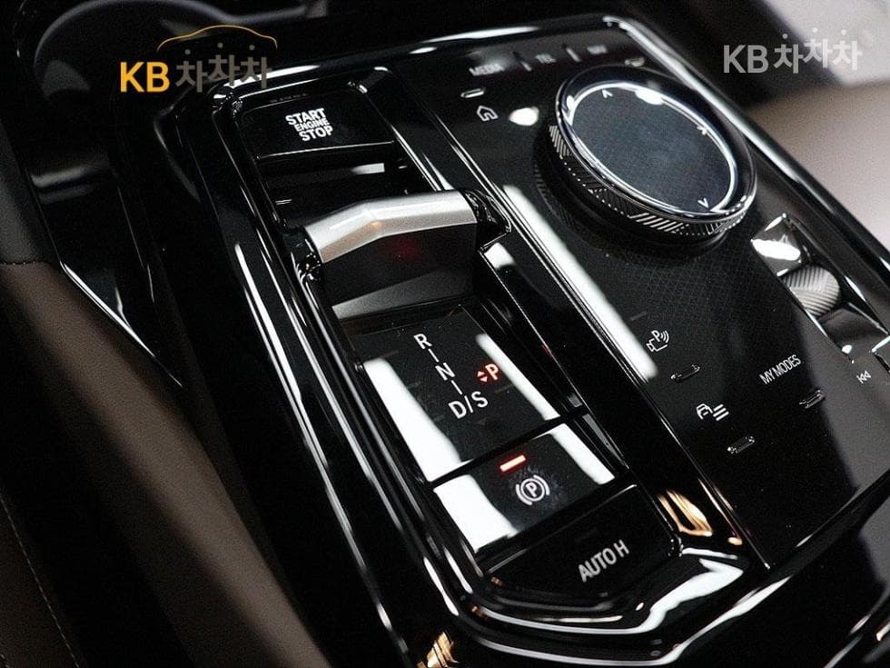 BMW New5 Series(G60)520i M Sport - 8