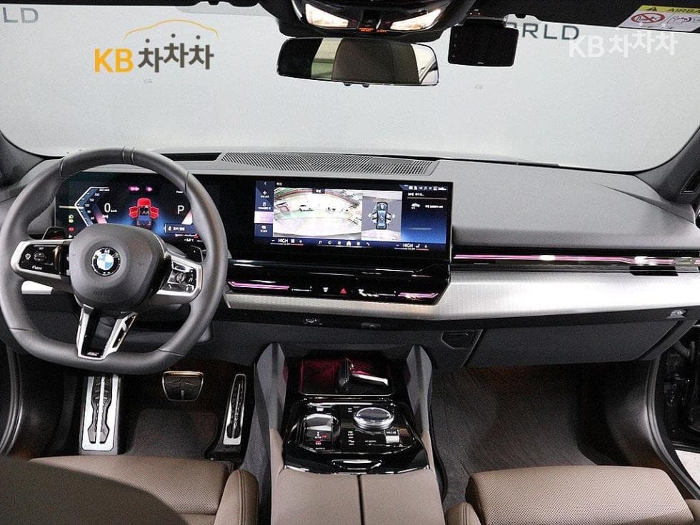 BMW New5 Series(G60)520i M Sport - 13