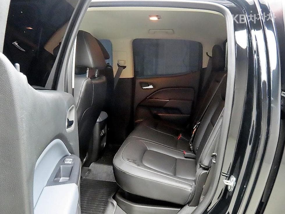 Джи Ем Корея Real New Colorado3.6L V6 4x4 Extreme-X - 6