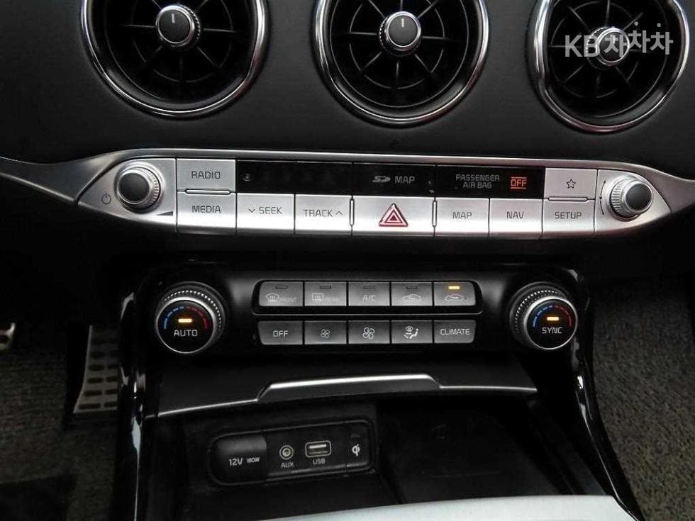 Kia Stinger3.3 Turbo 4WD GT - 9