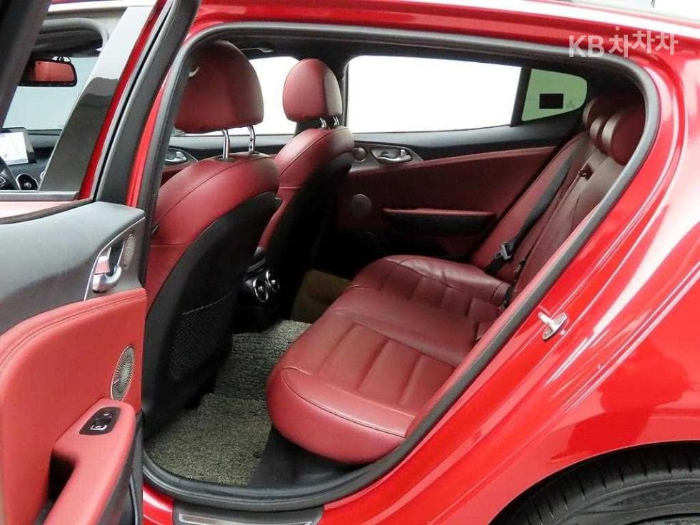 Kia Stinger3.3 Turbo 4WD GT - 12