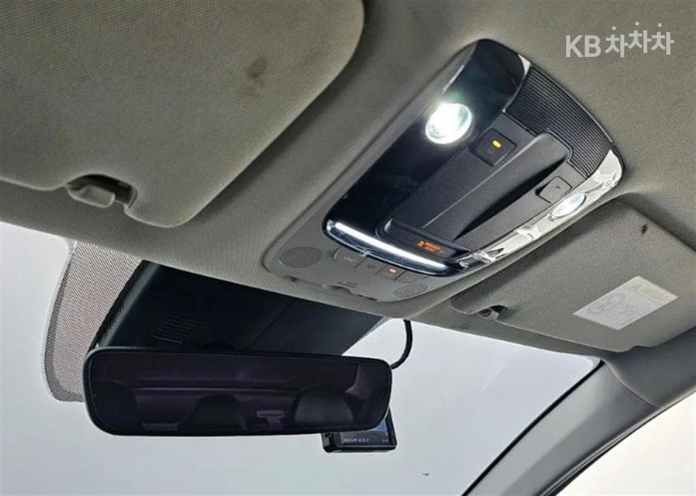 Киа K5 3-토 поколение2.0 Бензин Престиж - 17