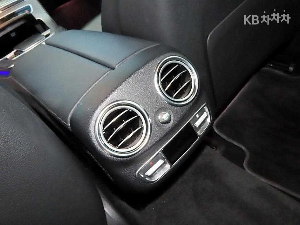 Mercedes-Benz E-Class (W213)E350 4MATIC AMG Line Edition - 15