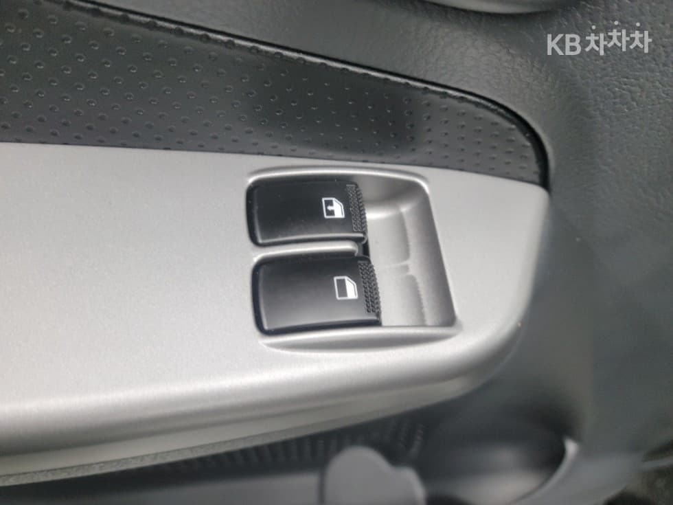 Kia The New (facelift) Bongo 3 (light truck) EVBox Truck 1 Ton 저상형 King Cab Extra Long Standard - 20