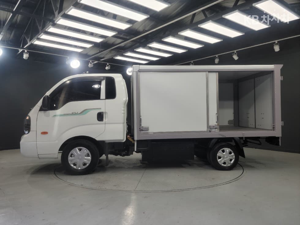 Kia The New (facelift) Bongo 3 (light truck) EVBox Truck 1 Ton 저상형 King Cab Extra Long Standard - 4