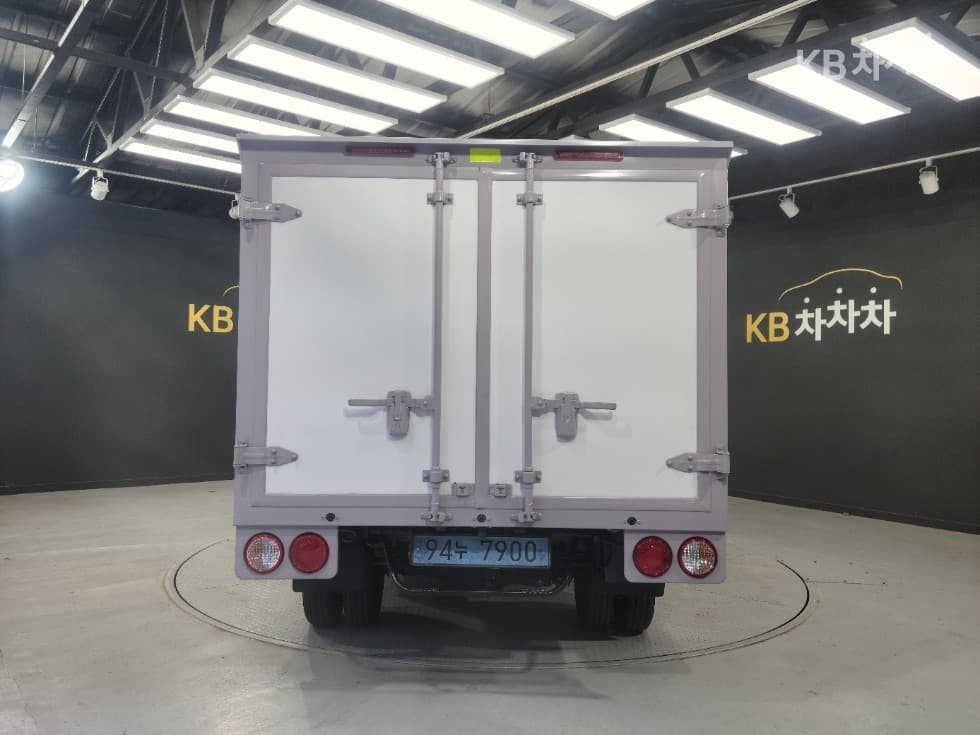 Kia The New (facelift) Bongo 3 (light truck) EVBox Truck 1 Ton 저상형 King Cab Extra Long Standard - 10