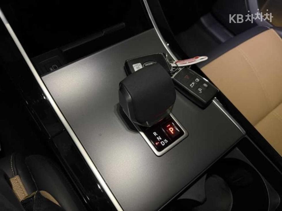 Land Rover Range Rover 벨라P400 Dynamic HSE - 15