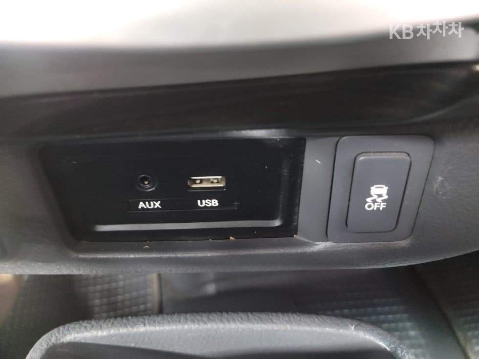 Kia Bongo 3 (light truck)1 Ton Extra Long King Cab CRDi DLX - 14