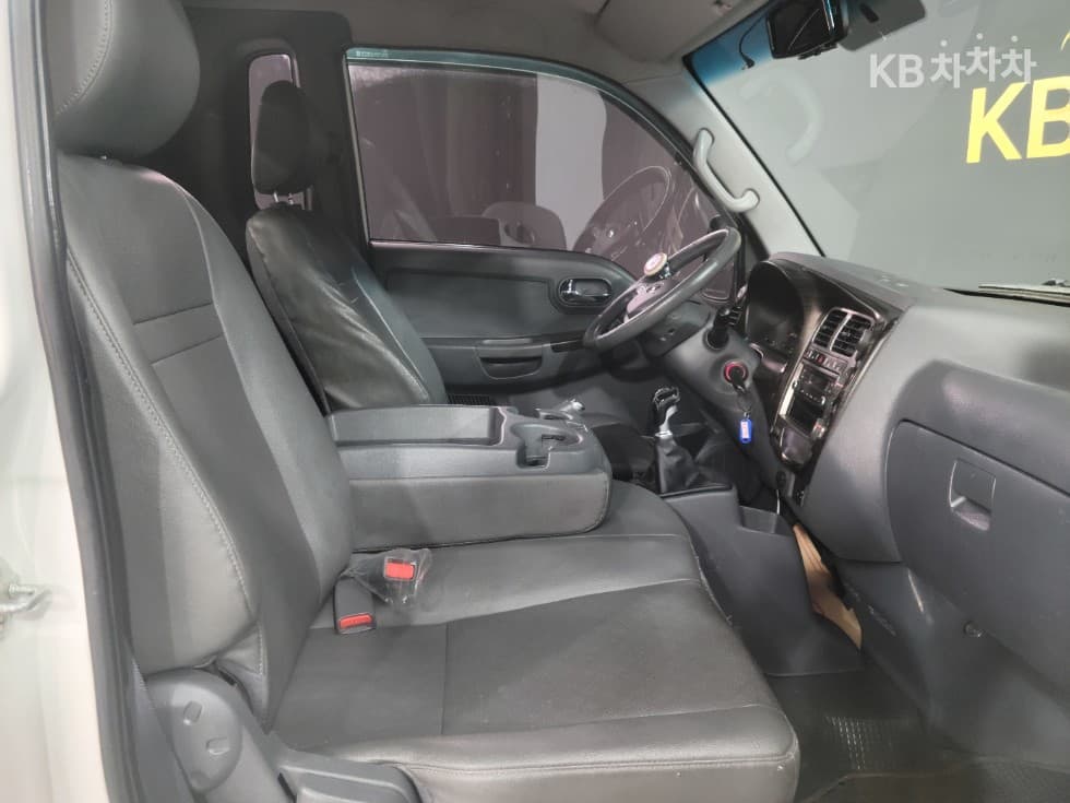 Kia Bongo 3 (light truck)1 Ton Extra Long King Cab CRDi DLX - 15