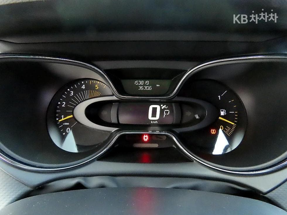 Renault Korea QM3RE Signature - 9