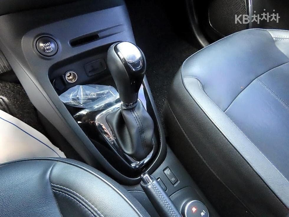 Renault Korea QM3RE Signature - 10