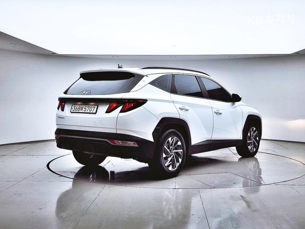 Hyundai The All New Tucson Hybrid(NX (Lexus SUV)4)1.6T HEV Premium - 3