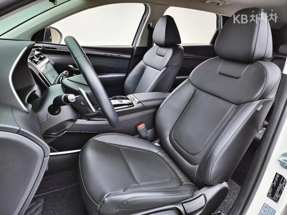 Hyundai The All New Tucson Hybrid(NX (Lexus SUV)4)1.6T HEV Premium - 8