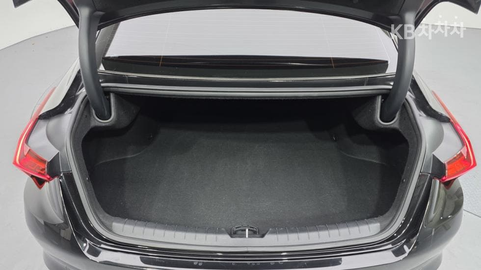 Kia K8 Hybrid1.6 Turbo Noblesse - 13