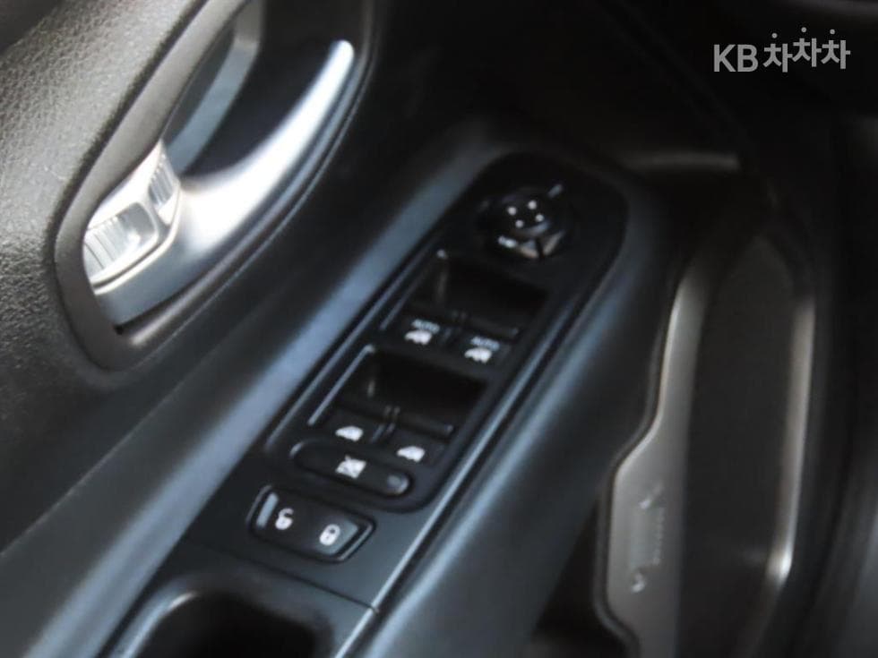 지프 레니게이드2.4 Limited FWD - 7