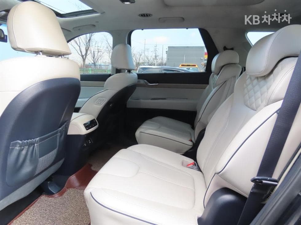Hyundai Palisade2.2 Diesel 7-seater (Limousine) AWD Prestige - 7