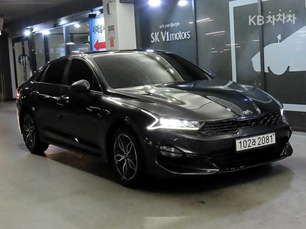 Kia K5 3rd Gen 2.0 Gasoline Prestige - Image 1