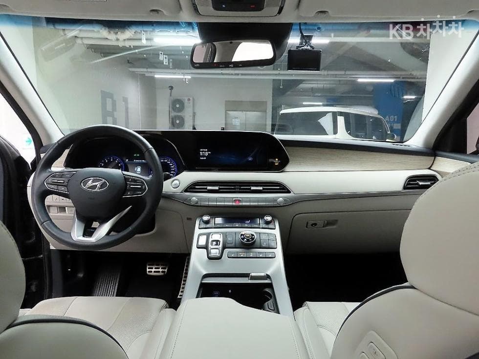 Хюндай Palisade3.8 Бензин 8-местен AWD Престиж - 7