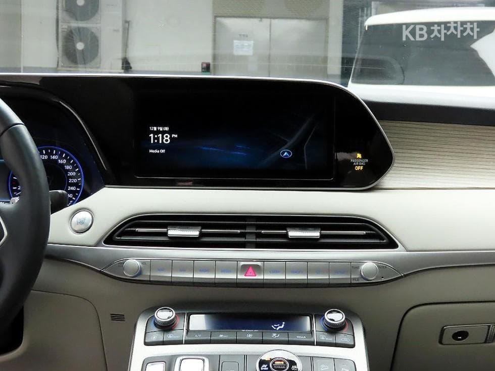 Хюндай Palisade3.8 Бензин 8-местен AWD Престиж - 8