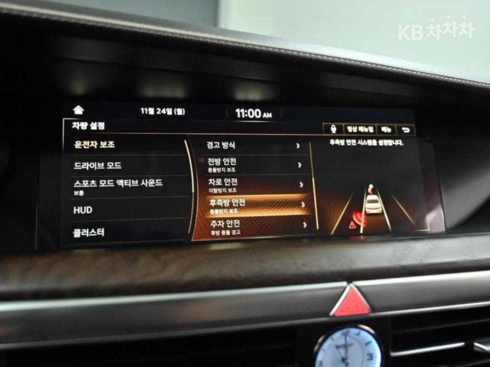 Genesis G905.0 GDi AWD Prestige Limousine - 17